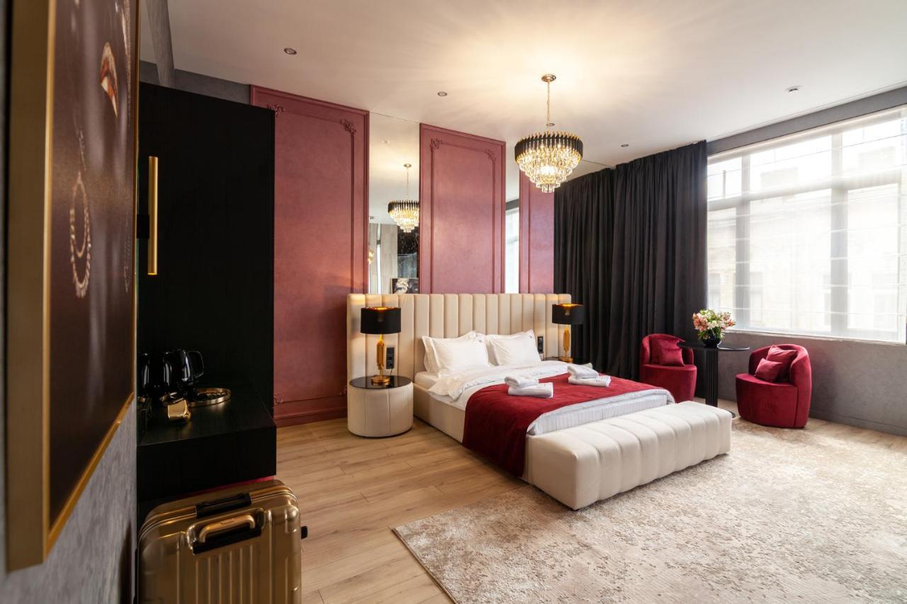 Aristo Jacuzzi Hotel Lviv Eksteriør bilde