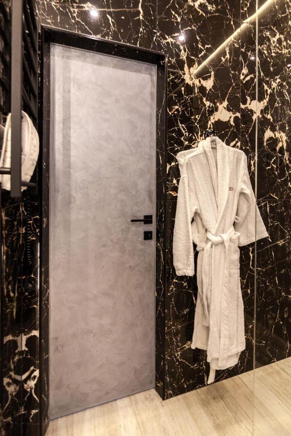 Aristo Jacuzzi Hotel Lviv Eksteriør bilde