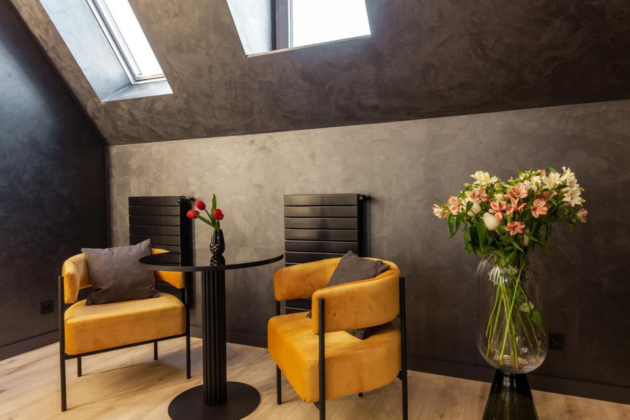 Aristo Jacuzzi Hotel Lviv Eksteriør bilde